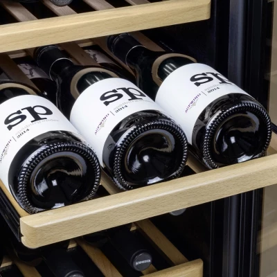 CASO WineComfort 24 Black | Per la tua collezione di vini! WineComfort 24 Black